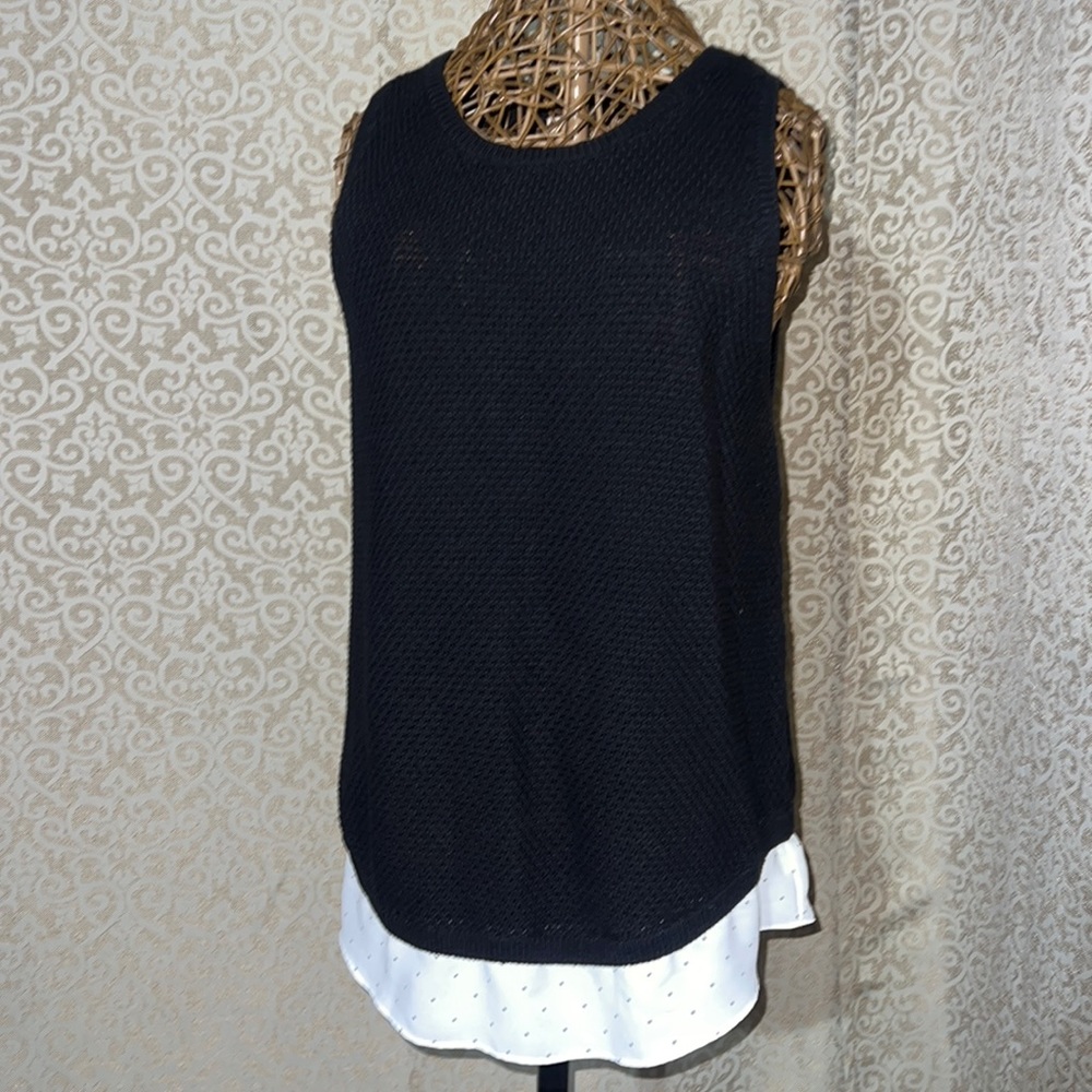 NWT! LOFT Multimedia sweater vest tank, Black, Size Large. Wear solo or layer!